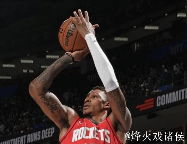 火箭115-113快船 球员评价：阿门满分，6人及格，2人低迷